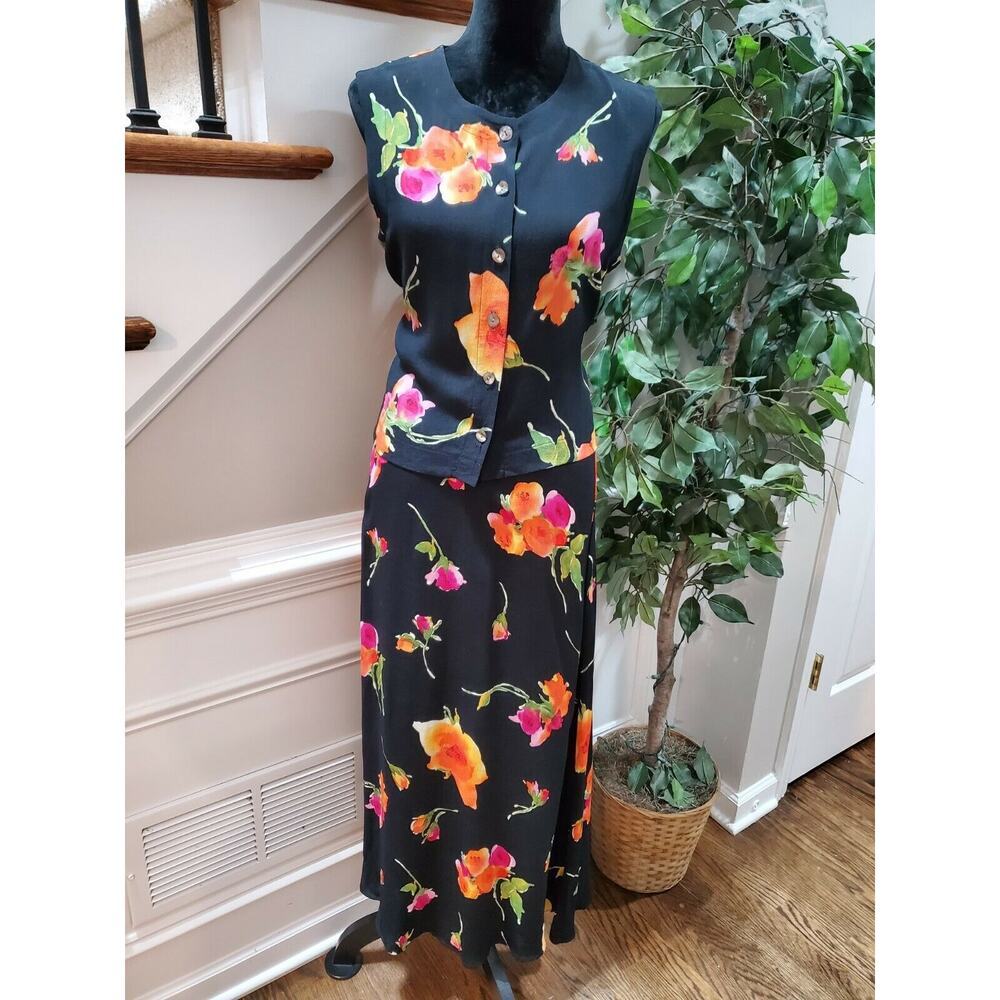 Windridge Women Black Floral Viscose Sleeveless Top & Skirt 2 Piece Suit Size M